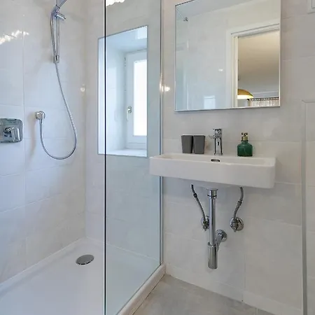 Stylish Studio Apartment By Irundo Rovinj Exterior photo
