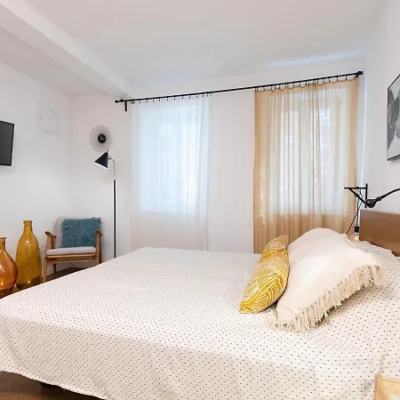 Stylish Studio Apartment By Irundo Rovinj Exterior photo