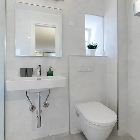 Stylish Studio Apartment By Irundo Rovinj Exterior photo